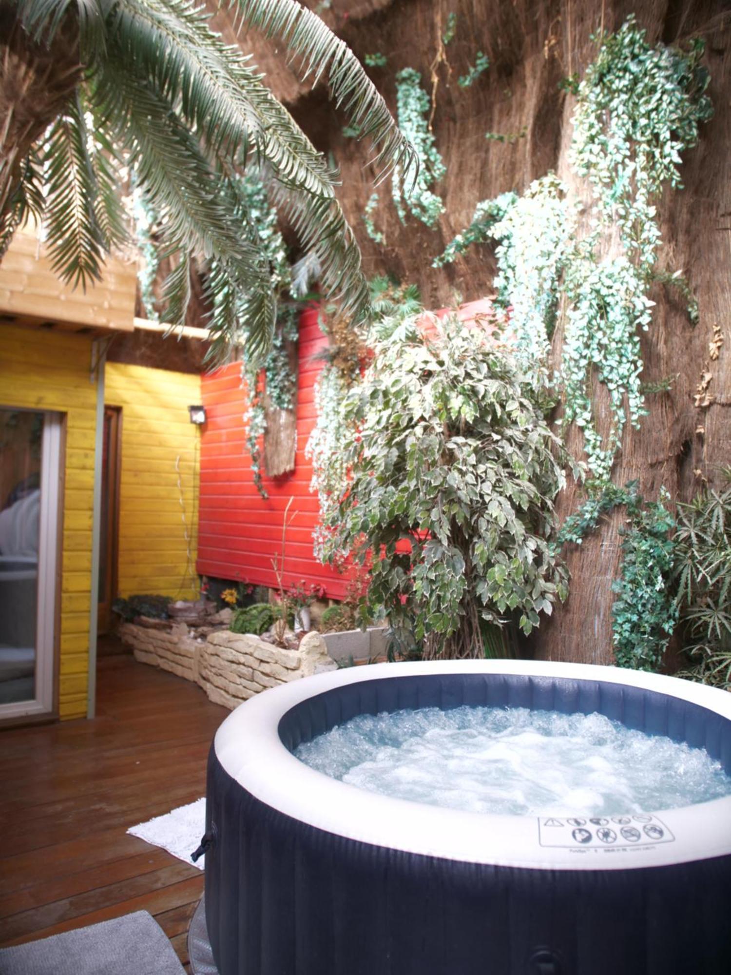 Maison De Village, Jacuzzi, Salle Cinema Valencin 外观 照片