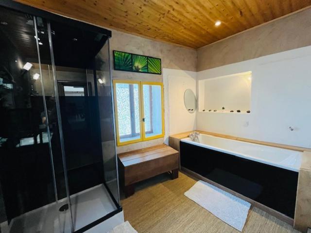 Maison De Village, Jacuzzi, Salle Cinema Valencin 外观 照片